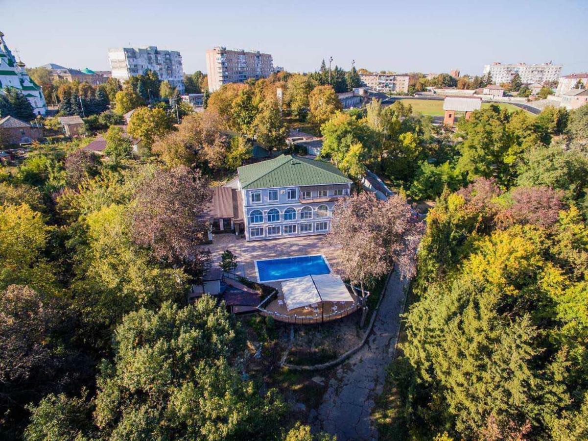 Отельно-Ресторанный Комплекс Златогор Lubny Exterior foto